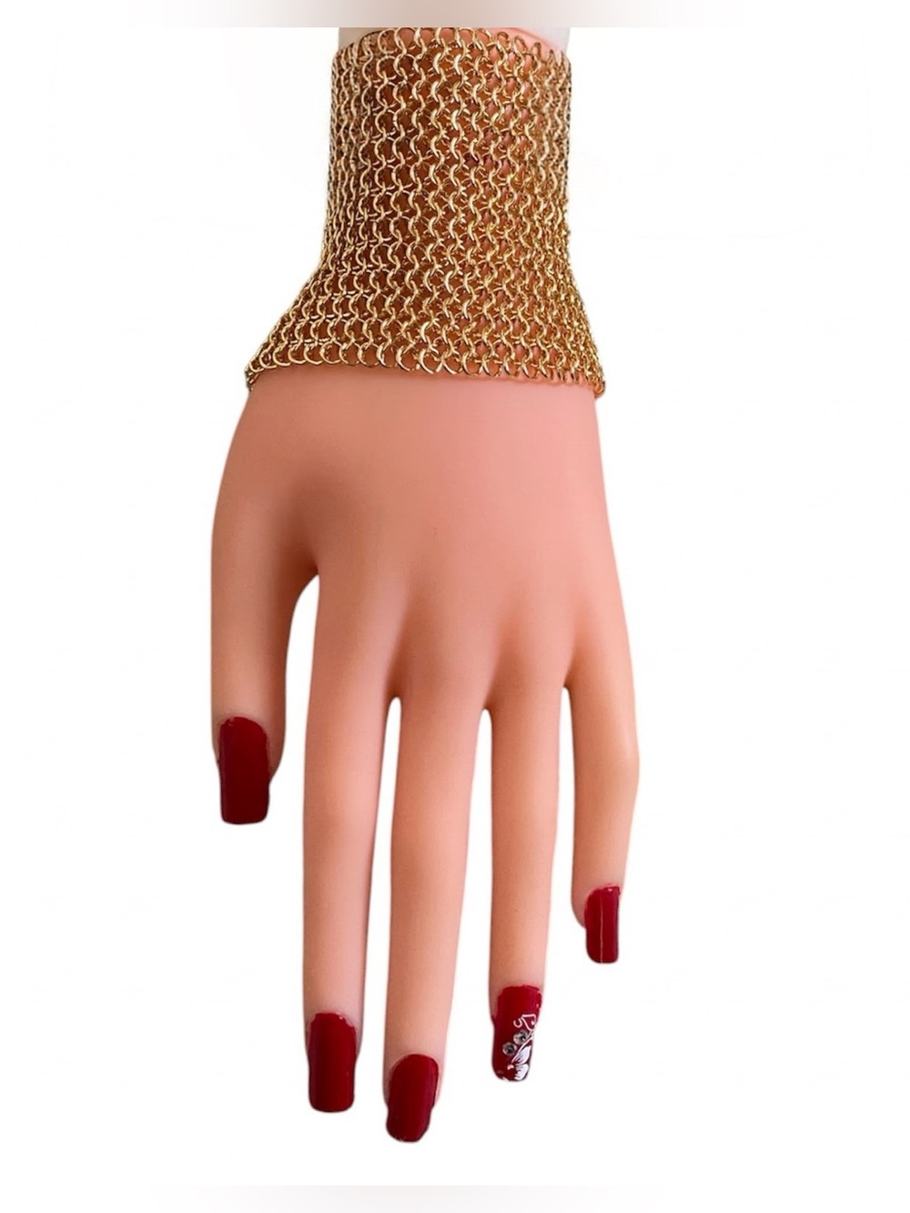Zara women’s goldtone metal mesh wide bracelet 7in - Picture 3 of 7